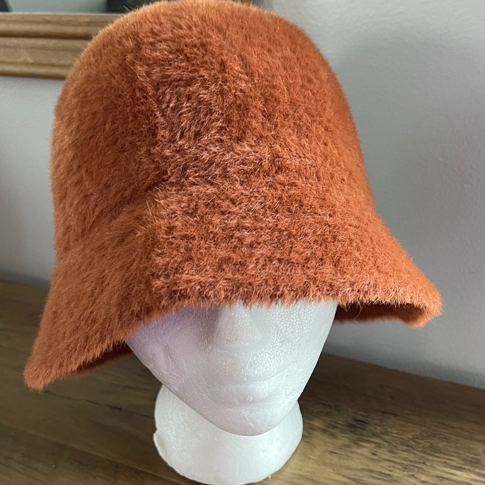 Woman brown Bucket Hat furry